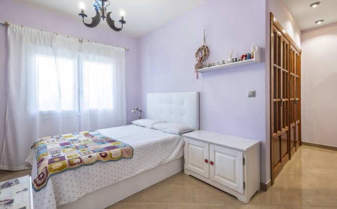 Revente - Villa -
Torrevieja - Costa Blanca