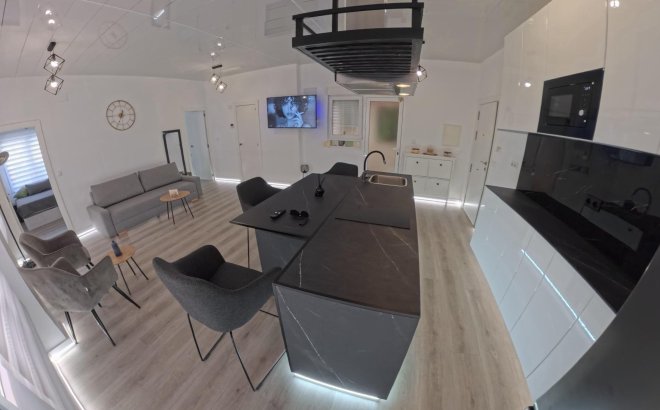 Resale - Apartment -
Torrevieja - Playa del Cura