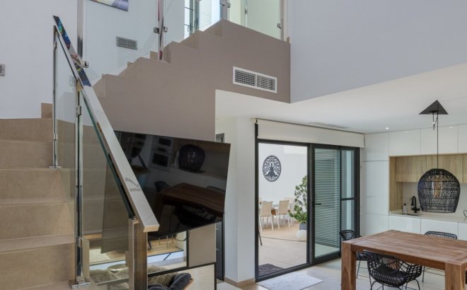 Herverkoop - Town House -
Benijofar - Costa Blanca