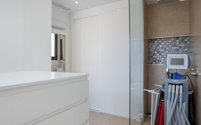 Herverkoop - Town House -
Benijofar - Costa Blanca