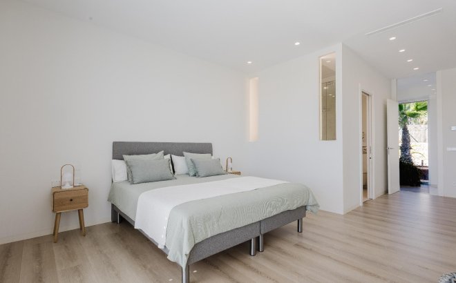 Resale - Villa -
Orihuela Costa - Costa Blanca