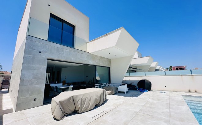 Resale - Villa -
Rojales Hills - Costa Blanca