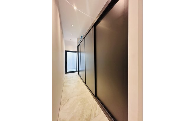 Resale - Villa -
Rojales Hills - Costa Blanca