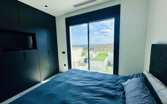 Resale - Villa -
Rojales Hills - Costa Blanca