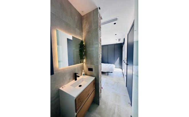 Resale - Villa -
Rojales Hills - Costa Blanca