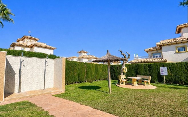 Resale - Quad House -
La Zenia - Costa Blanca
