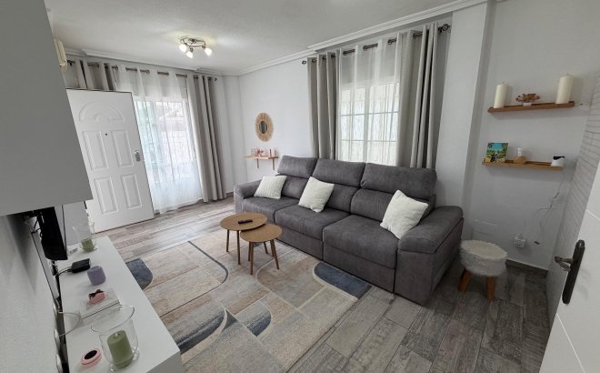 Revente - Town House -
Orihuela Costa - La Zenia