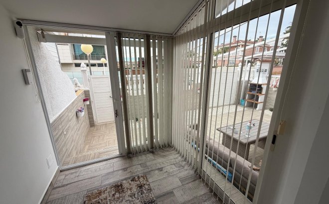 Revente - Town House -
Orihuela Costa - La Zenia