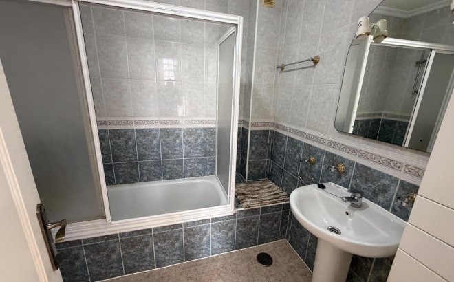 Revente - Town House -
Orihuela Costa - La Zenia