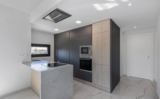 Resale - Penthouse -
Orihuela Costa - Playa Flamenca