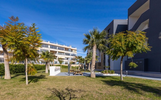 Resale - Penthouse -
Orihuela Costa - Playa Flamenca