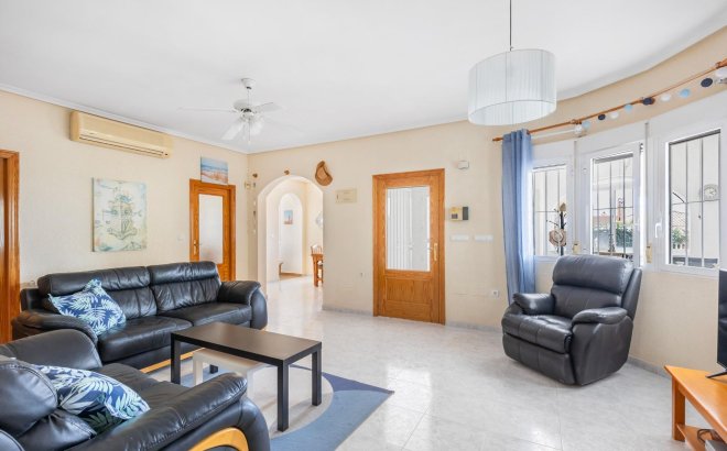 Herverkoop - Villa -
San Fulgencio - Urb. La Marina