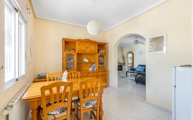 Herverkoop - Villa -
San Fulgencio - Urb. La Marina