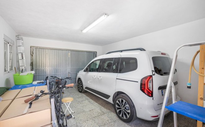 Herverkoop - Villa -
San Fulgencio - Urb. La Marina