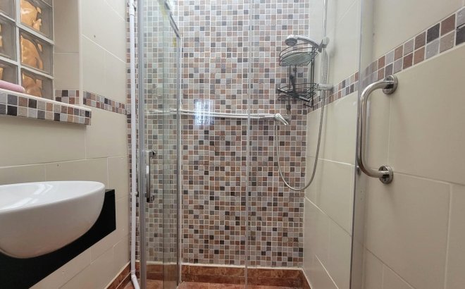 Herverkoop - Town House -
Torrevieja - La Siesta - El Salado - Torreta