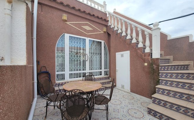 Herverkoop - Town House -
Torrevieja - La Siesta - El Salado - Torreta