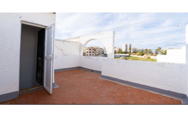 Revente - Town House -
Torrevieja - Costa Blanca