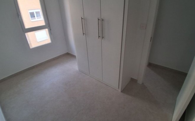 Revente - Appartement -
Torrevieja - Costa Blanca