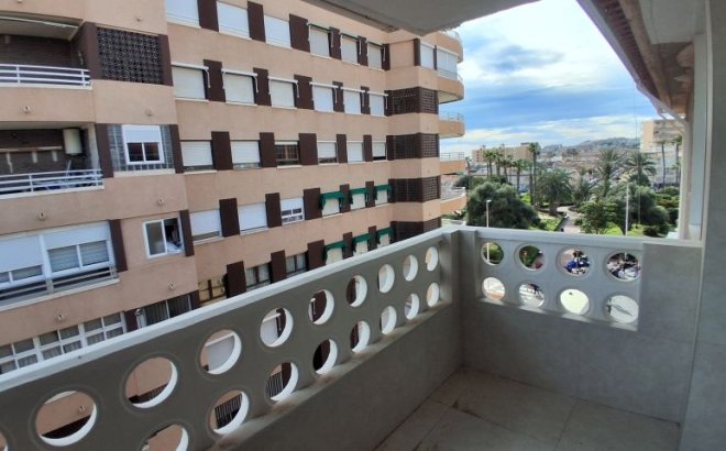 Revente - Appartement -
Torrevieja - Costa Blanca