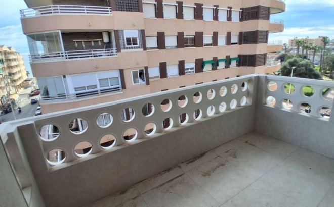 Revente - Appartement -
Torrevieja - Costa Blanca