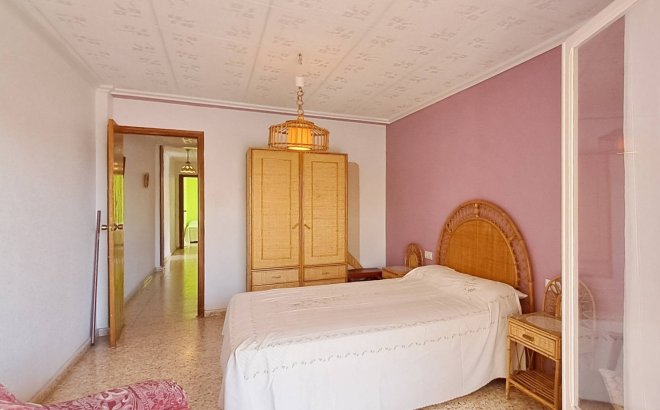 Resale - Penthouse -
Torrevieja - Playa De Los Naufragos