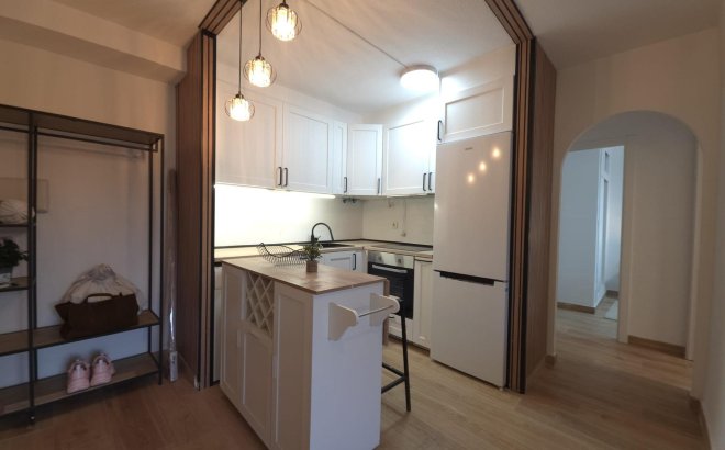 Resale - Penthouse -
Torrevieja - Cala Ferris