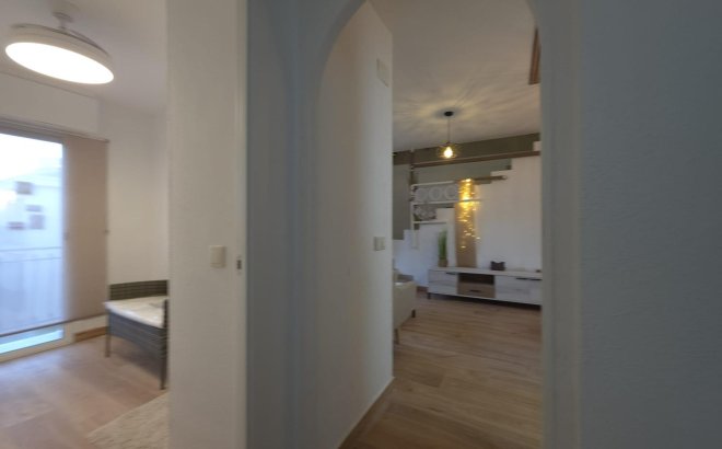 Resale - Penthouse -
Torrevieja - Cala Ferris