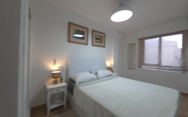 Resale - Penthouse -
Torrevieja - Cala Ferris