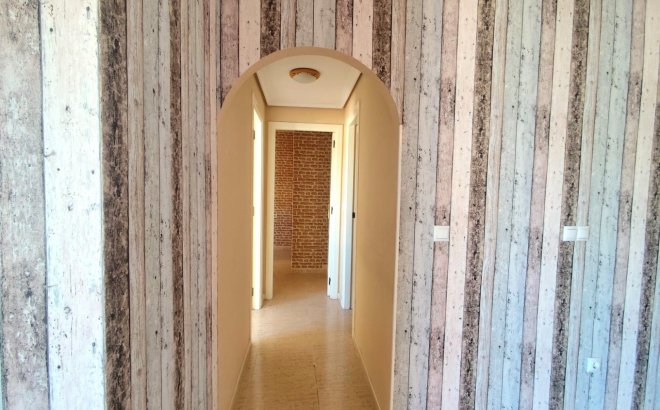 Resale - Apartment -
Torrevieja - Centro