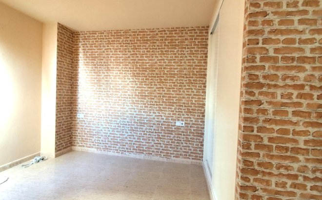 Resale - Apartment -
Torrevieja - Centro