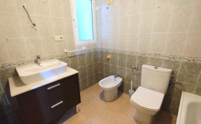 Resale - Apartment -
Torrevieja - Centro