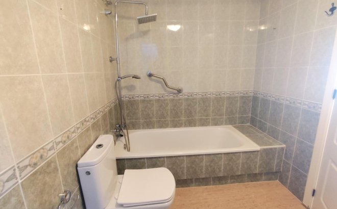 Resale - Apartment -
Torrevieja - Centro