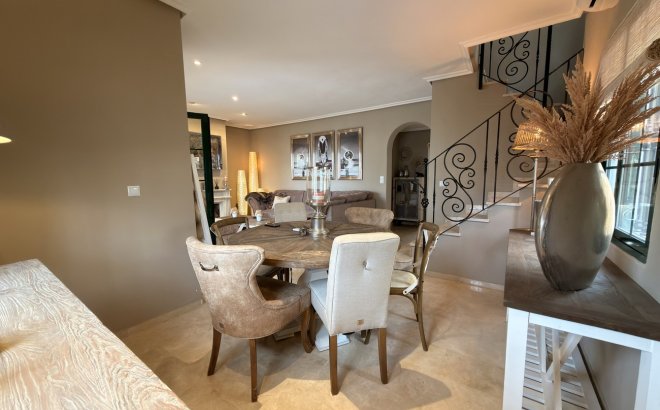 Resale - Villa -
Orihuela Costa - Los Doses