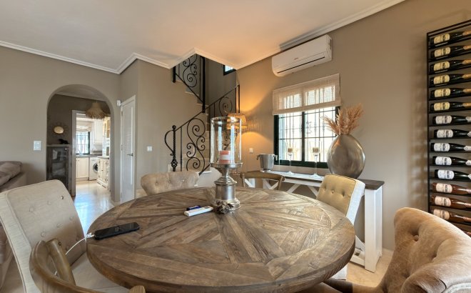 Resale - Villa -
Orihuela Costa - Los Doses