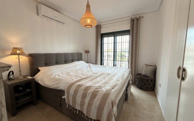 Resale - Villa -
Orihuela Costa - Los Doses