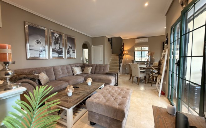 Resale - Villa -
Orihuela Costa - Los Doses