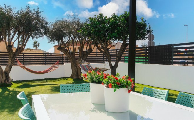 Resale - Quad House -
Torrevieja - Costa Blanca