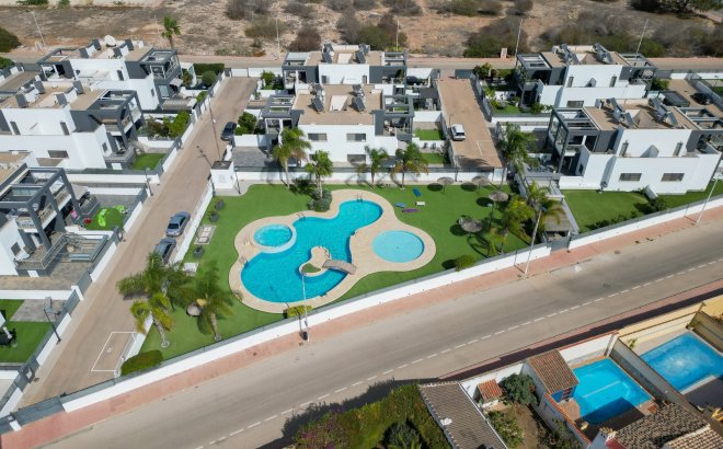 Resale - Quad House -
Torrevieja - Costa Blanca