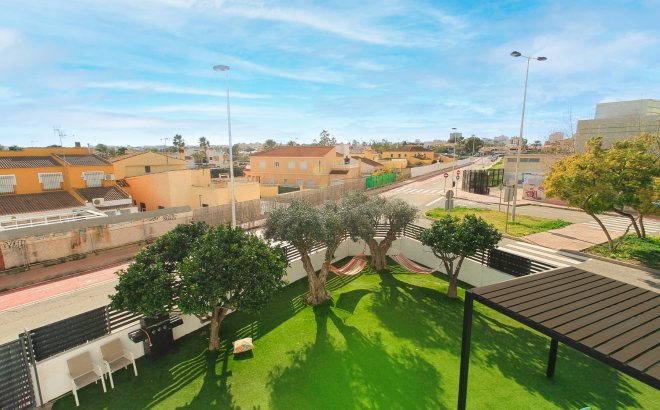 Resale - Quad House -
Torrevieja - Costa Blanca