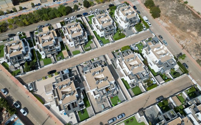 Resale - Quad House -
Torrevieja - Costa Blanca