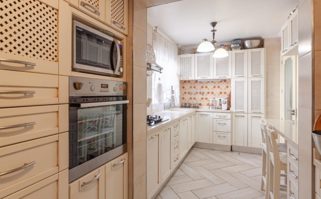 Resale - Villa -
Orihuela Costa - Los Almendros-la Florida