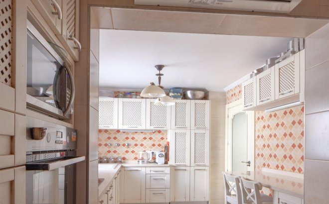 Resale - Villa -
Orihuela Costa - Los Almendros-la Florida