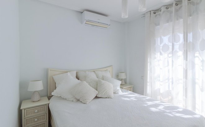 Resale - Villa -
Orihuela Costa - Los Almendros-la Florida