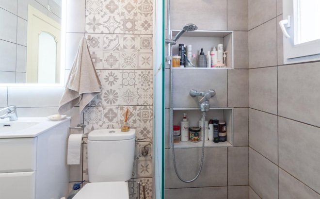 Resale - Villa -
Orihuela Costa - Los Almendros-la Florida