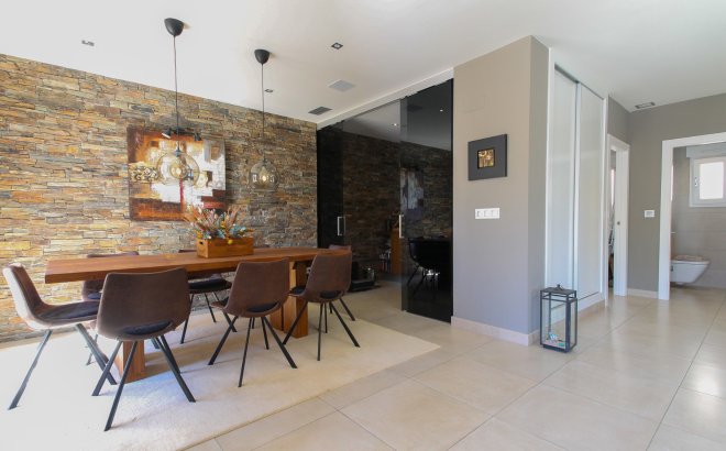 Revente - Villa -
Torrevieja - Costa Blanca