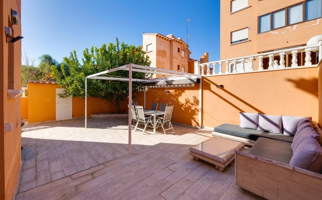 Resale - Bungalow -
Torrevieja - Aguas Nuevas