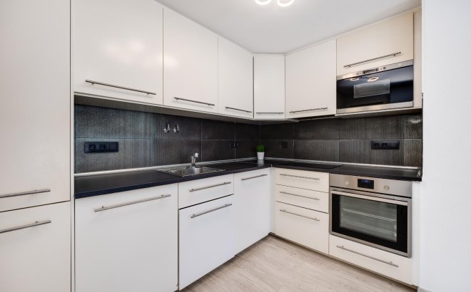 Resale - Bungalow -
Torrevieja - Aguas Nuevas