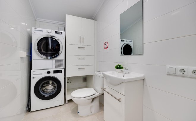 Resale - Bungalow -
Torrevieja - Aguas Nuevas