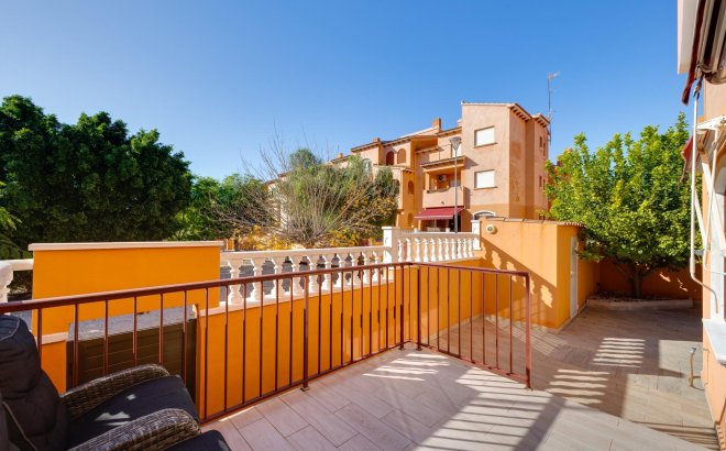 Resale - Bungalow -
Torrevieja - Aguas Nuevas
