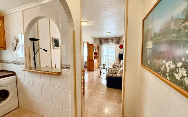 Resale - Apartment -
Torrevieja - Centro
